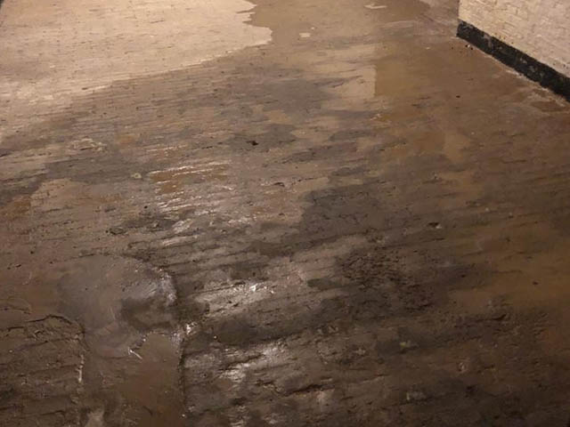 water in het Fort