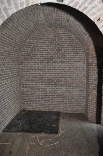 deur kruitmagazijn fort buitensluis